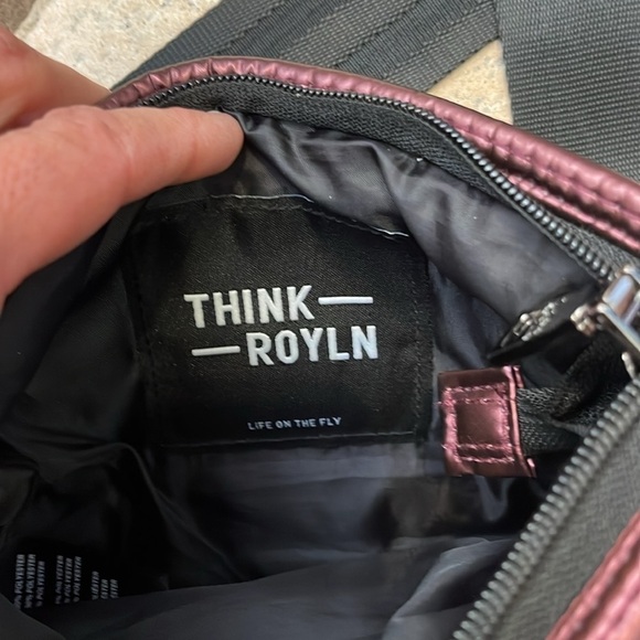 THINK ROYLYN CROSSBODY - Picture 5 of 6